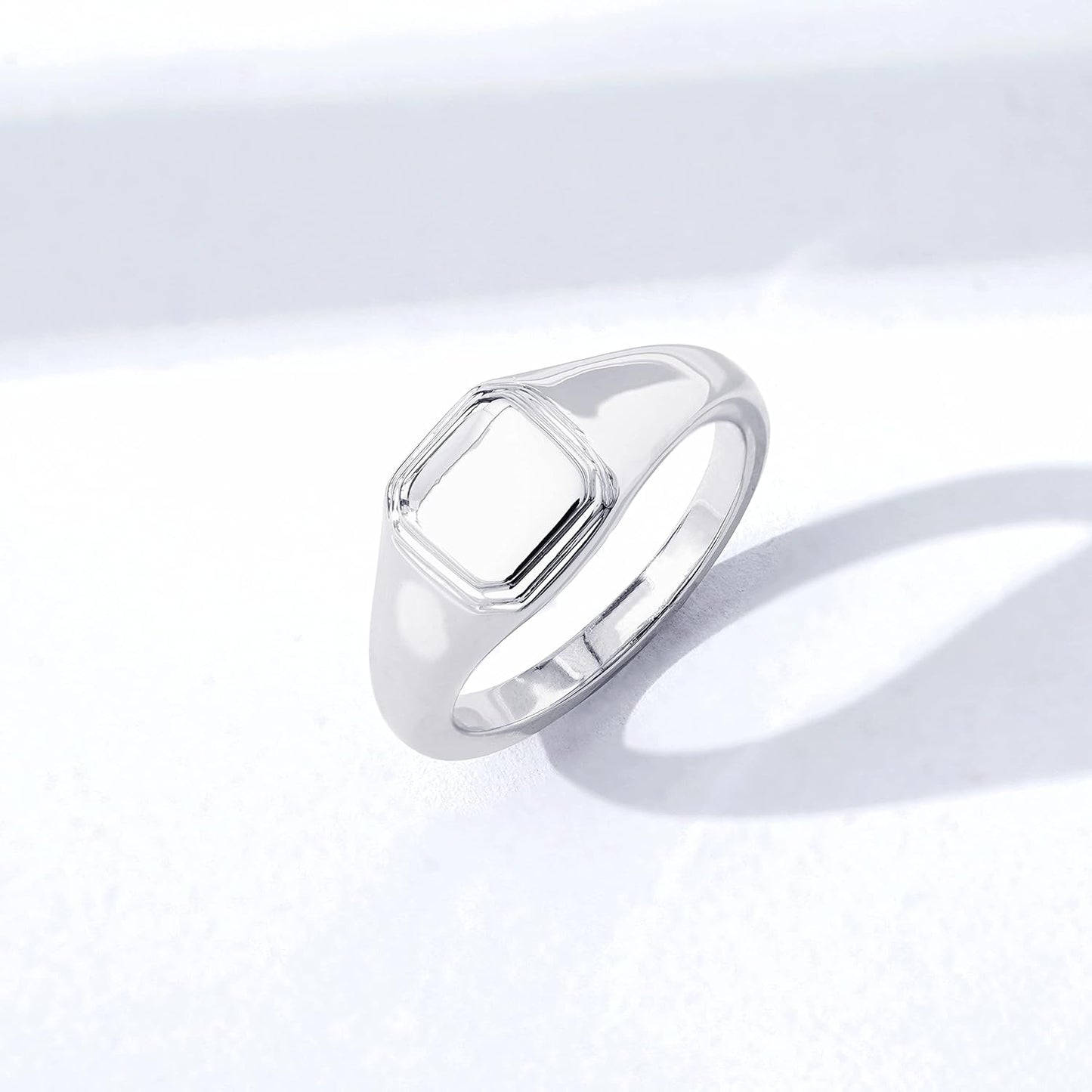Amazon Essentials 14K Plated Sterling Silver Round Signet Ring